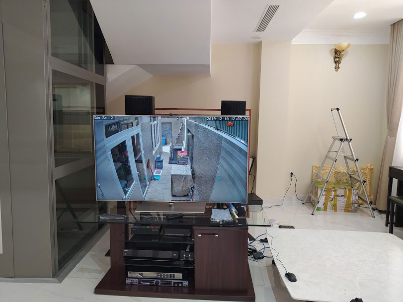 LẮP CHUÔNG CỬA MÀN HÌNH CHO BIỆT THỰ